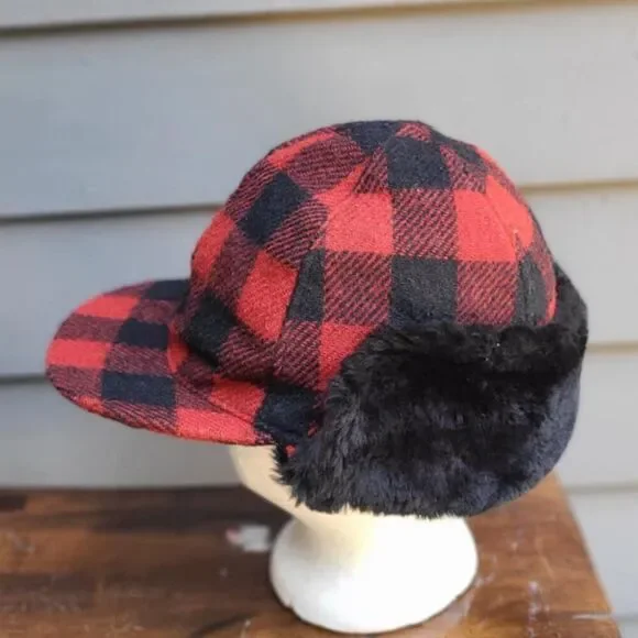 UGG Black shearling Red Black Buffalo Plaid Lumberjack Hat size L/XL